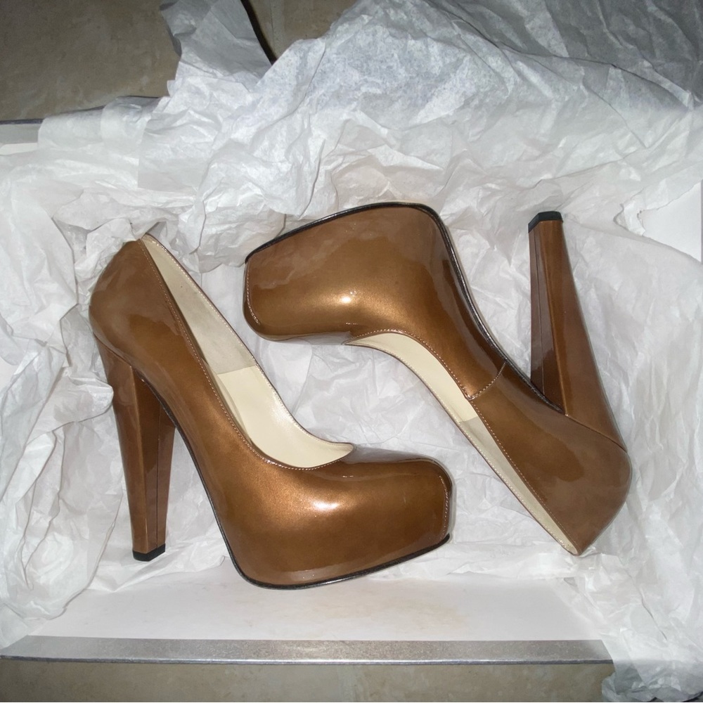 Brian Atwood Heels NWT
